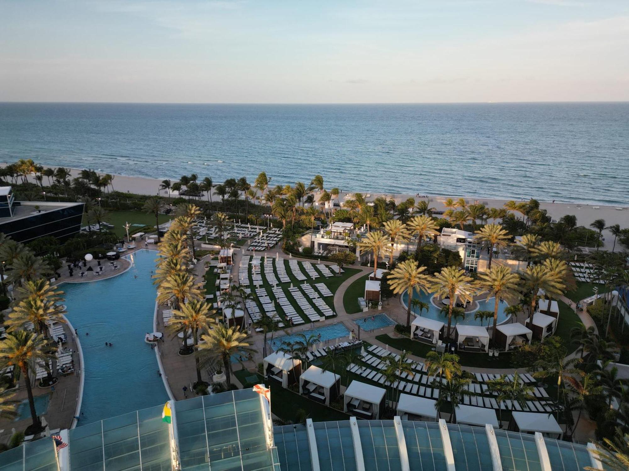 Fontainebleau Resort High Floor W Ocean Views Miami Beach Exteriör bild